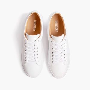 White leather sneaker size 8.5